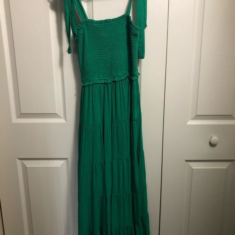 Green Sleeveless Square Neck Sundress